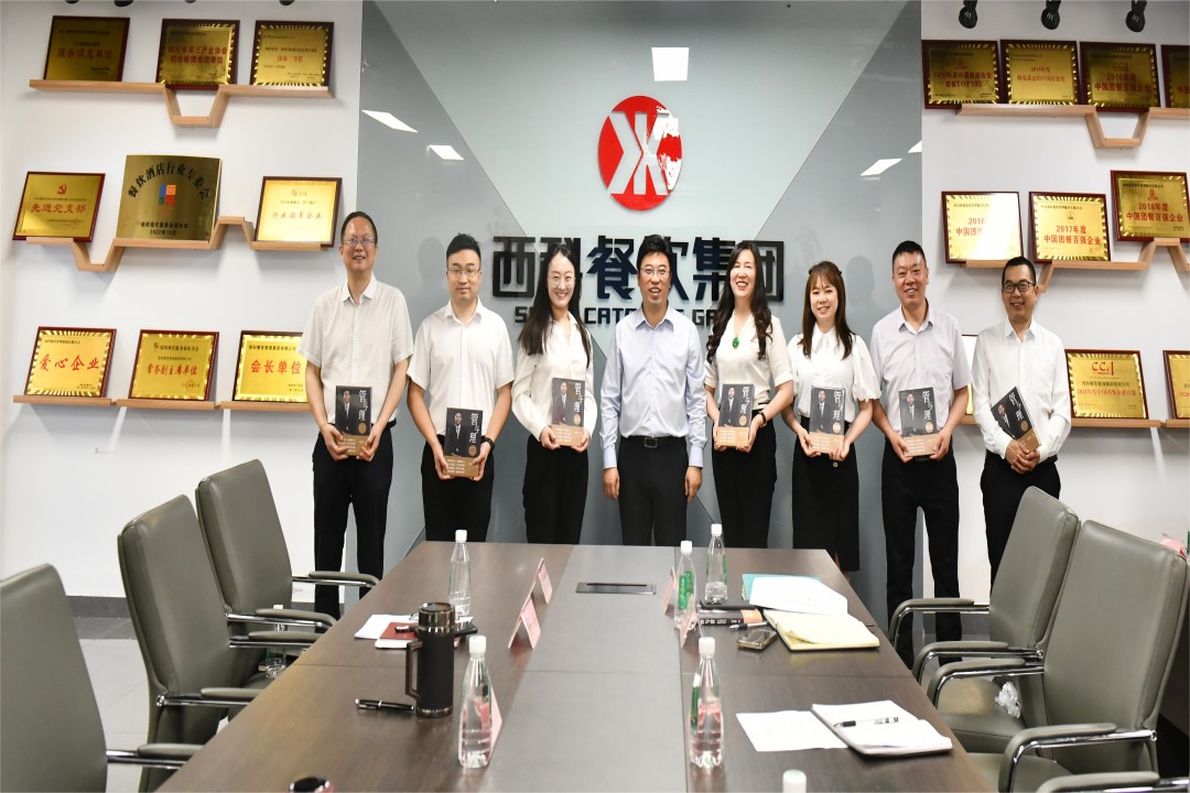 知识改变运气，，，，，，，学习成绩未来 ——亿万先生mr餐饮集团高管念书分享会圆满召开